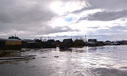 Саранпаульцы ожидают снижение уровня воды реки Ляпин