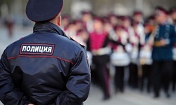 Сотрудники полиции обеспечат общественный порядок в период проведения праздничных мероприятий, посвященных Дню весны и труда, Дню Победы и православных праздников