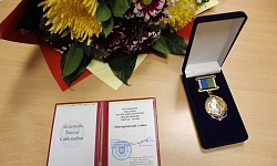 В преддверии Дня матери состоялось церемония награждения медалями Ханты-Мансийского автономного округа – Югры «Материнская слава»